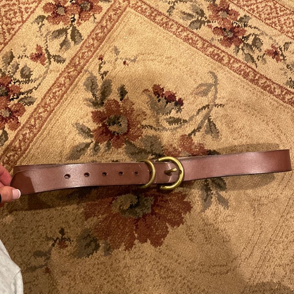 maroonish belt - Picture 1 of 1